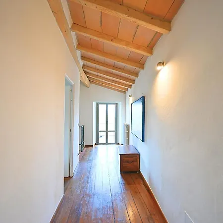 La Collina Villa *