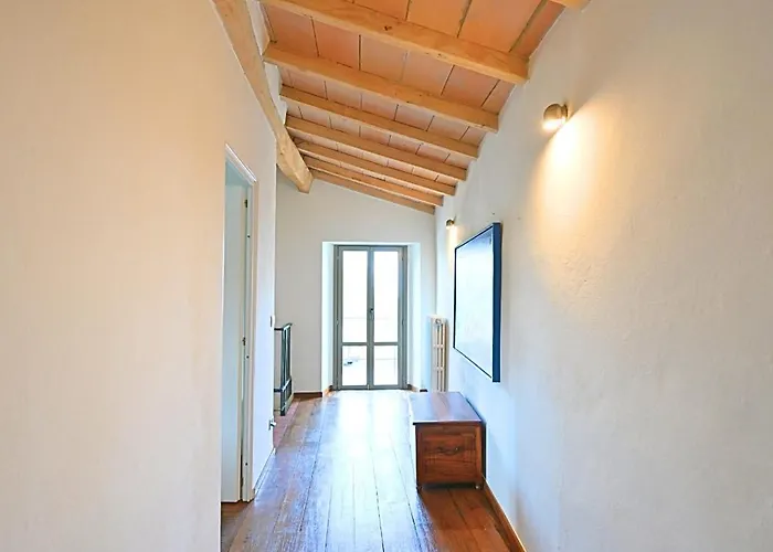 La Collina Villa *